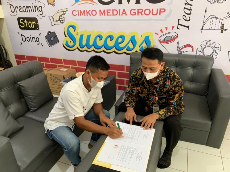 Foto MoU SMK Muhammadiyah 3 Tangerang Selatan dengan PT CIMKO Media Grup