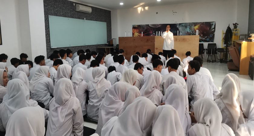 SMK Muhammadiyah 3 Tangerang Selatan Gelar Sholat Dhuha Bersama di Awal Tahun Ajaran Baru