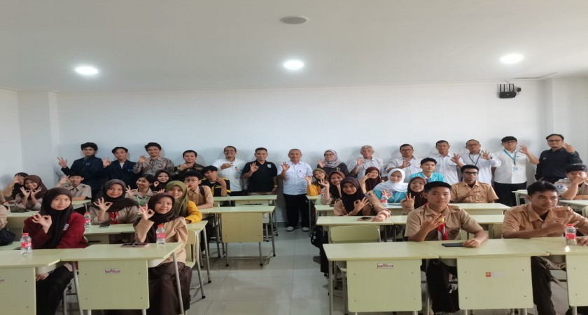 Tingkatkan Inovasi Teknologi, SMK Muhammadiyah 3 Tangsel Sukses Gelar Workshop Robotika & Mekatronika se-Tangsel